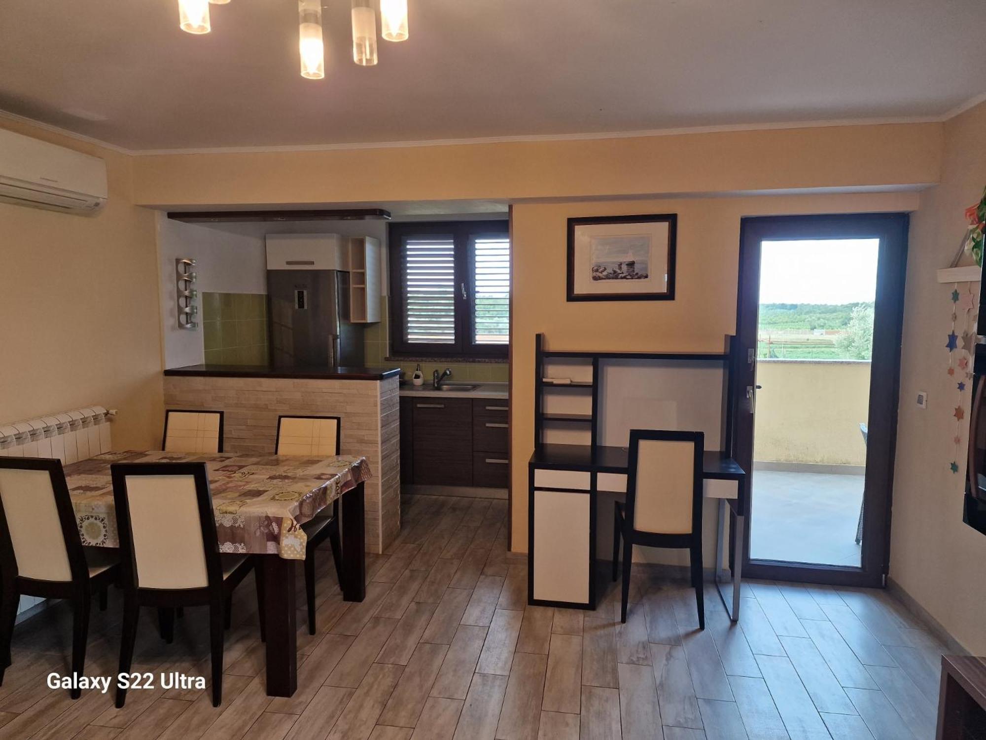 Apartments Uzila Family Mugeba Esterno foto